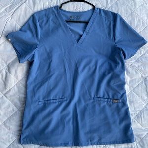 FIGS Casma Three-Pocket Scrub Top (ceil blue)